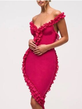 Murci Off-Shoulder Ruffle Bodycon Dress in Fuchsia